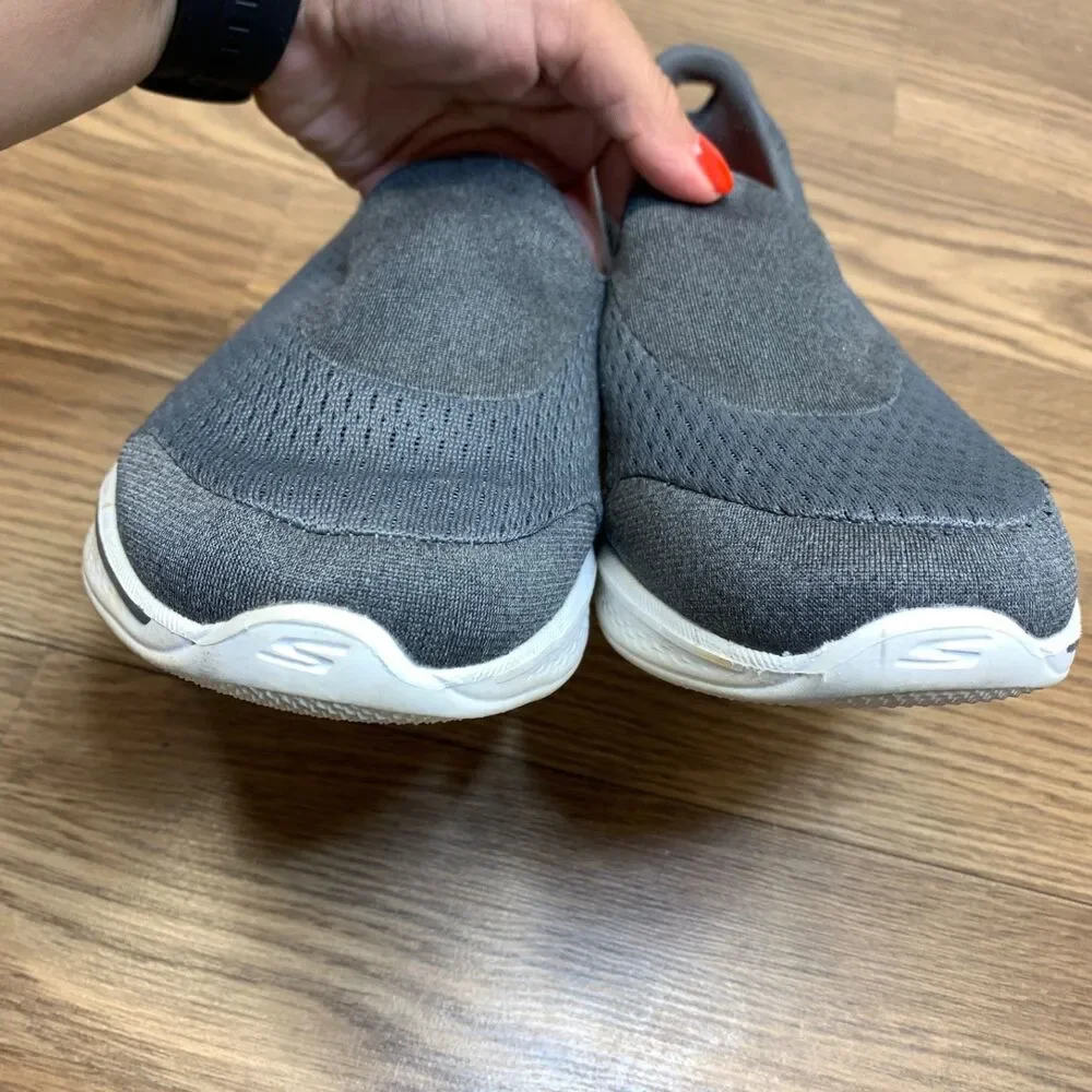 Skechers Go Walk 4 GoGaMax Memory Foam Gray Slip On‎ Shoes 14148 Womens Size 10